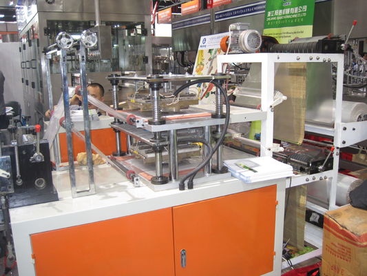 Çin Double Layers Polyethylene Glove Making Machine , Plastic Cutting machinery Tedarikçi